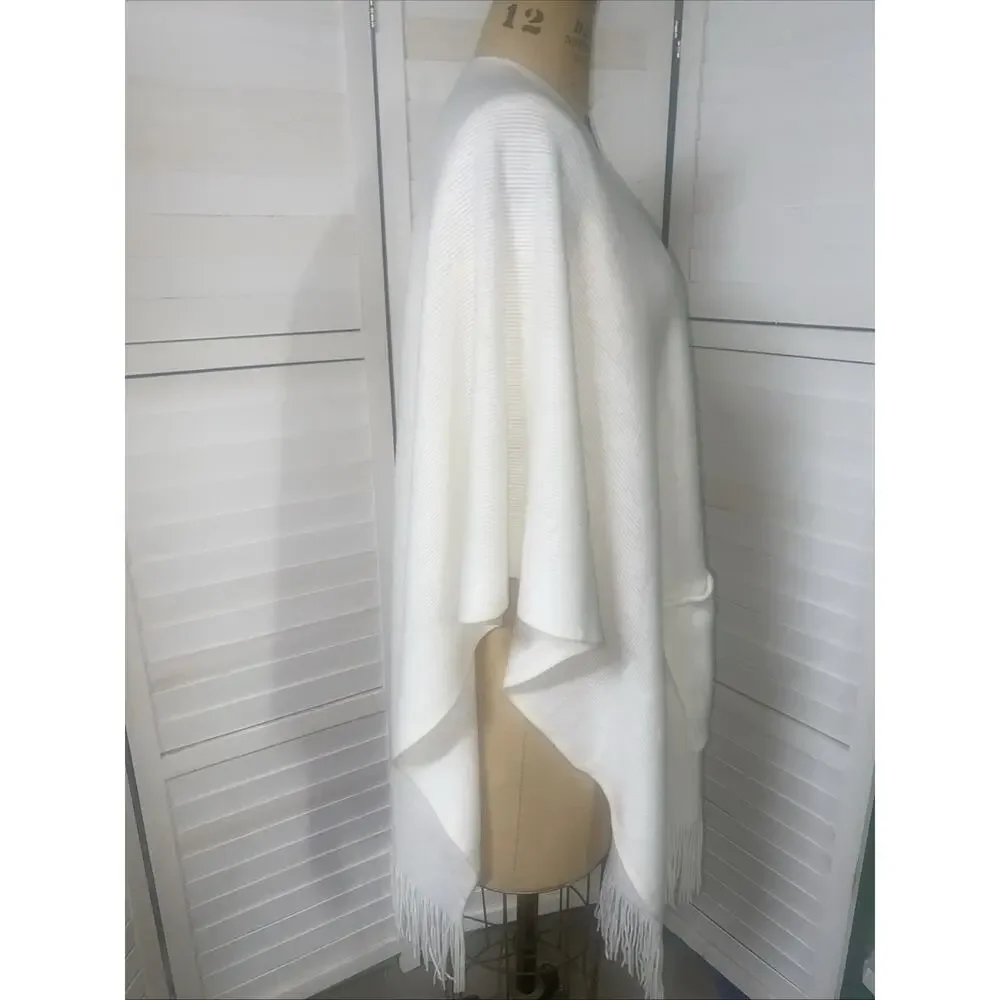 Mixit Women’s Off White Acrylic Shawl One Size Fringes Pocket
